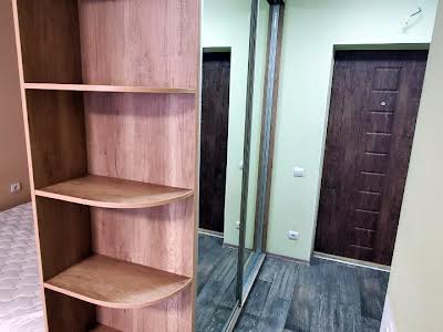 квартира по адресу Соломии Крушельницкой ул., 13
