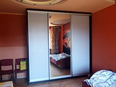 квартира за адресою Коломийська вул., 10