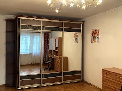 квартира за адресою Михайла Драгана вул., 19