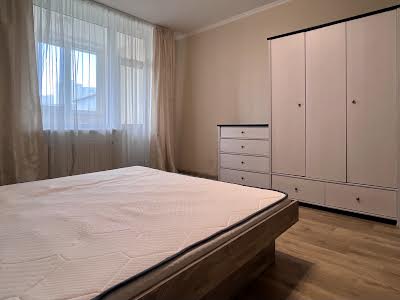 квартира по адресу Бориса Гмыри ул., 8-Б