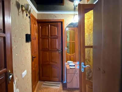 квартира за адресою смт. Великодолинське, Ентузіастів, 4
