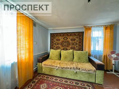 будинок за адресою Космічна вул., 2