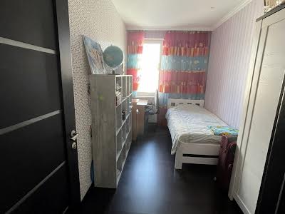 квартира за адресою Слобожанська вул. (8 Березня), 1
