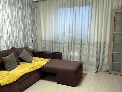 квартира за адресою Героїв Небесної Сотні просп., 26/9