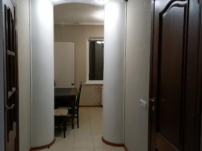 квартира по адресу Героев Днепра ул., 32-А
