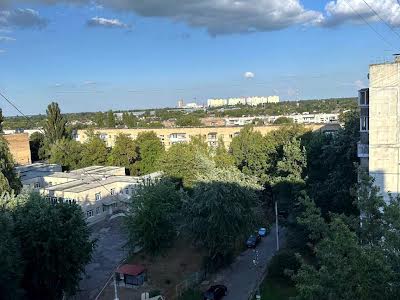 квартира за адресою Незалежності бульв. (50 років Жовтня), 6