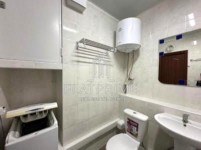 квартира за адресою Русовой 7, 7