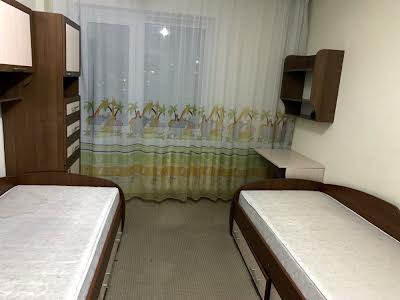 квартира за адресою Драгоманова вул., 12