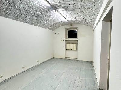 коммерческая по адресу Федьковича, 6