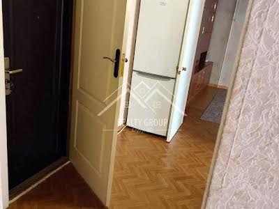 квартира за адресою Покровська вул. (Подбєльського), 17