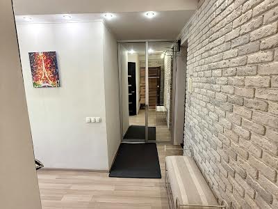 квартира по адресу Героев Полка 