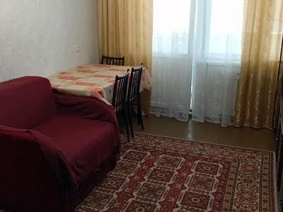 квартира за адресою Героїв полку 