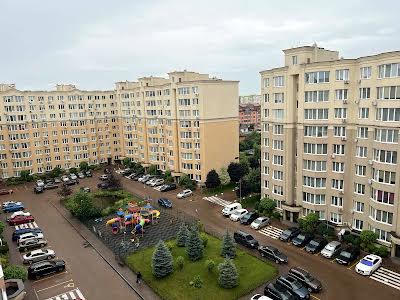 квартира за адресою Андрія Малишка вул. (Льва Толстого), 81