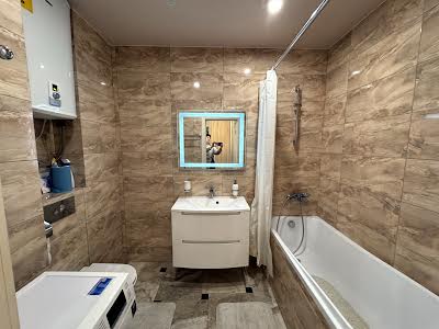 квартира за адресою Харківське шосе, 17а