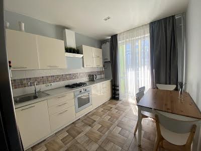 квартира за адресою Угорська вул., 12