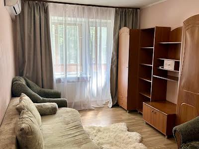квартира за адресою Білоруська вул., 15-А