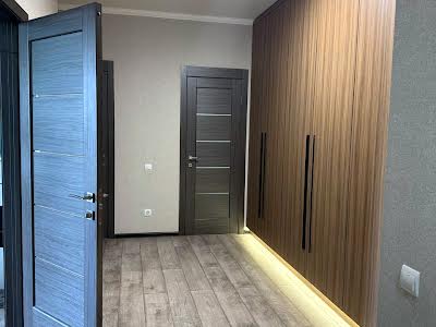 квартира за адресою Драгоманова вул., 2-Б