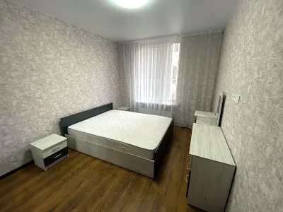 квартира за адресою Дніпровська набережна вул., 18-Б