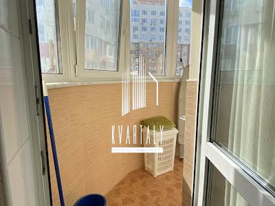 квартира за адресою Федора Ернста вул., 16В