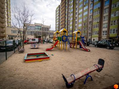 квартира за адресою Академіка Шалімова вул., 65