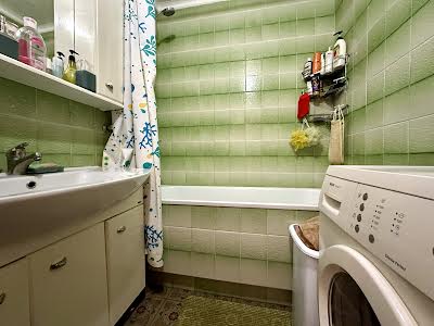 квартира по адресу Ревуцкого ул., 44