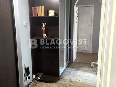 квартира за адресою Срібнокільська вул., 4