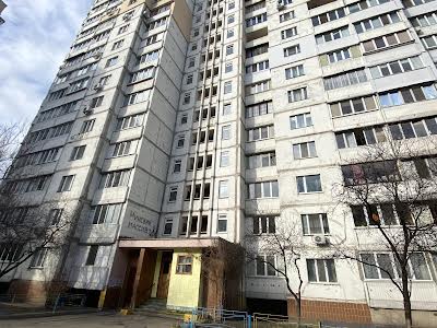 квартира за адресою Бережанська вул., 18