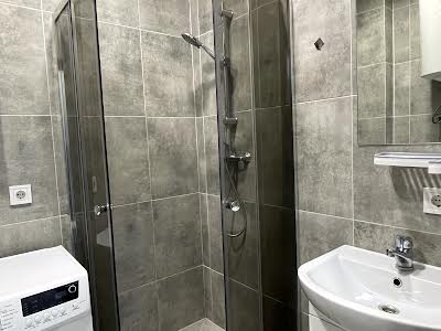 квартира за адресою Салютна вул., 2к4