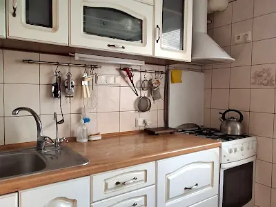 кімната за адресою Приозерна вул., 10