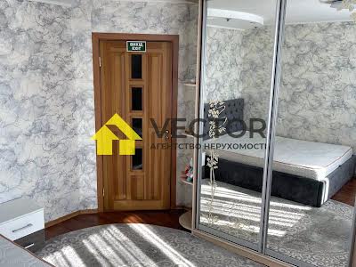 квартира за адресою Олександра Бідного вул., 5