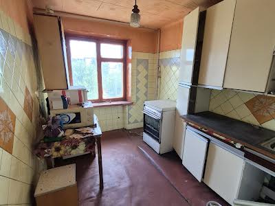 квартира за адресою Юрія Литвинського вул. (Російська), 82-А