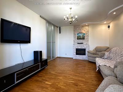 квартира за адресою Миколи Бажана просп., 26