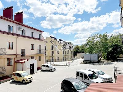 квартира за адресою Зарванська вул., 7