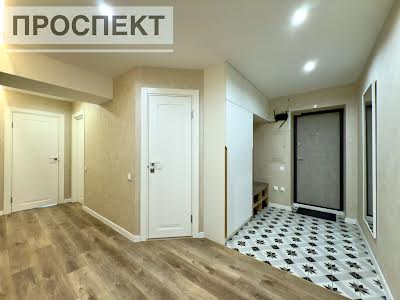 квартира за адресою Михайла Лушпи просп., 2/2