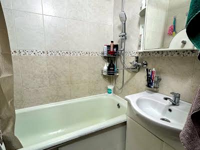 квартира за адресою Максима Залізняка вул., 36