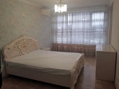 квартира за адресою Івана Миколайчука вул. (Серафимовича), 5