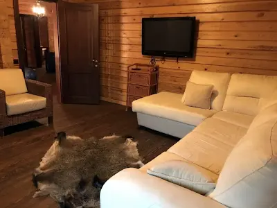 будинок за адресою Дачна