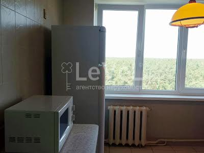 квартира за адресою Космонавта Поповича вул. (Космонавта Волкова), 4