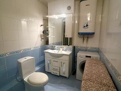 квартира за адресою Академіка Сахарова вул., 38