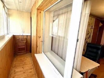квартира за адресою Святошинська пл., 1
