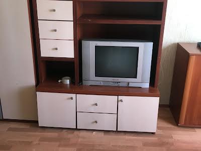 квартира за адресою Милославська вул., 32