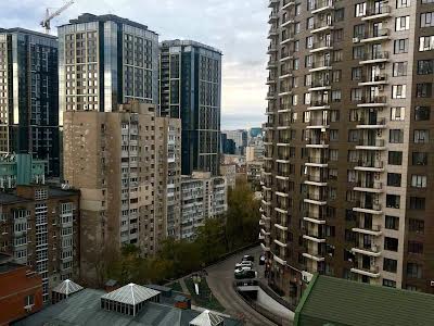 квартира за адресою Предславинська вул., 35