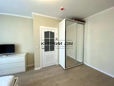 квартира за адресою Бориса Гмирі вул., 16