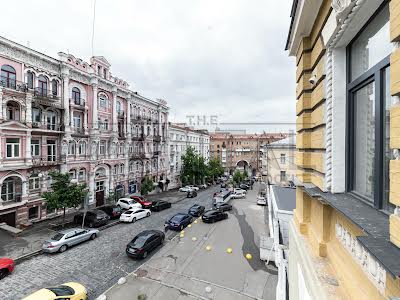 квартира по адресу Лютеранская ул., 7/10