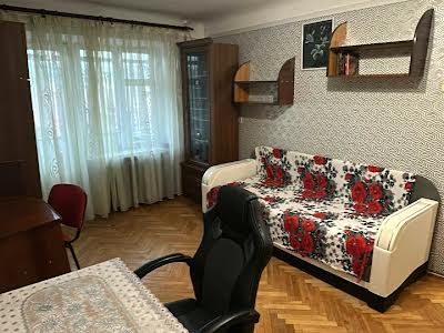 квартира за адресою Виговського, 37