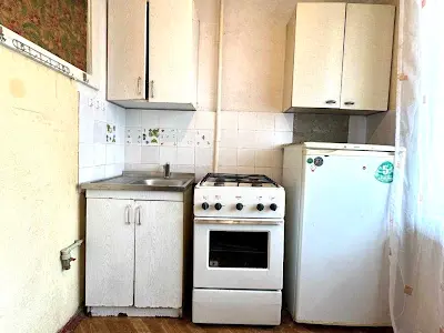 квартира по адресу Строителей ул., 12