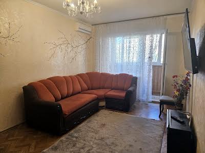 квартира за адресою Степана Олійника вул., 17