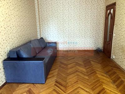 квартира за адресою Волинська вул., 25