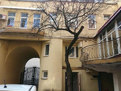 комерційна за адресою Громадянська вул., 5