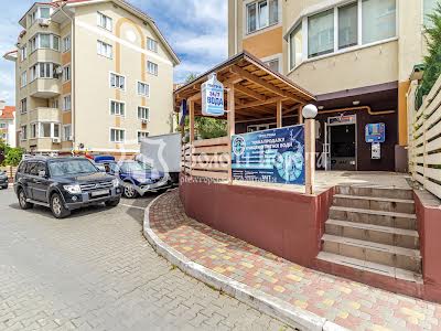 комерційна за адресою Богдана Хмельницького вул., 5-В